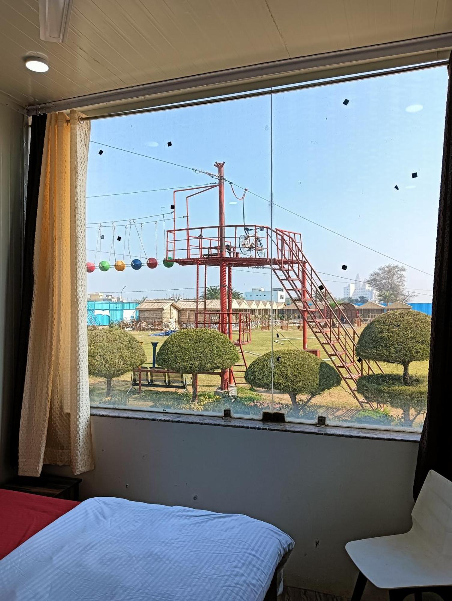 Krishna Fun Land Hotel Mathura Luaran gambar